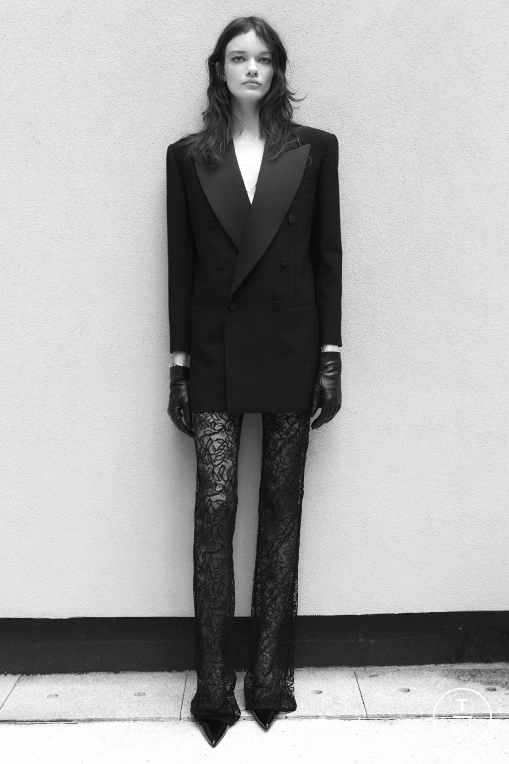 Fashion Week Paris Pre-Fall 2022 look 64 from the Saint Laurent collection 女装