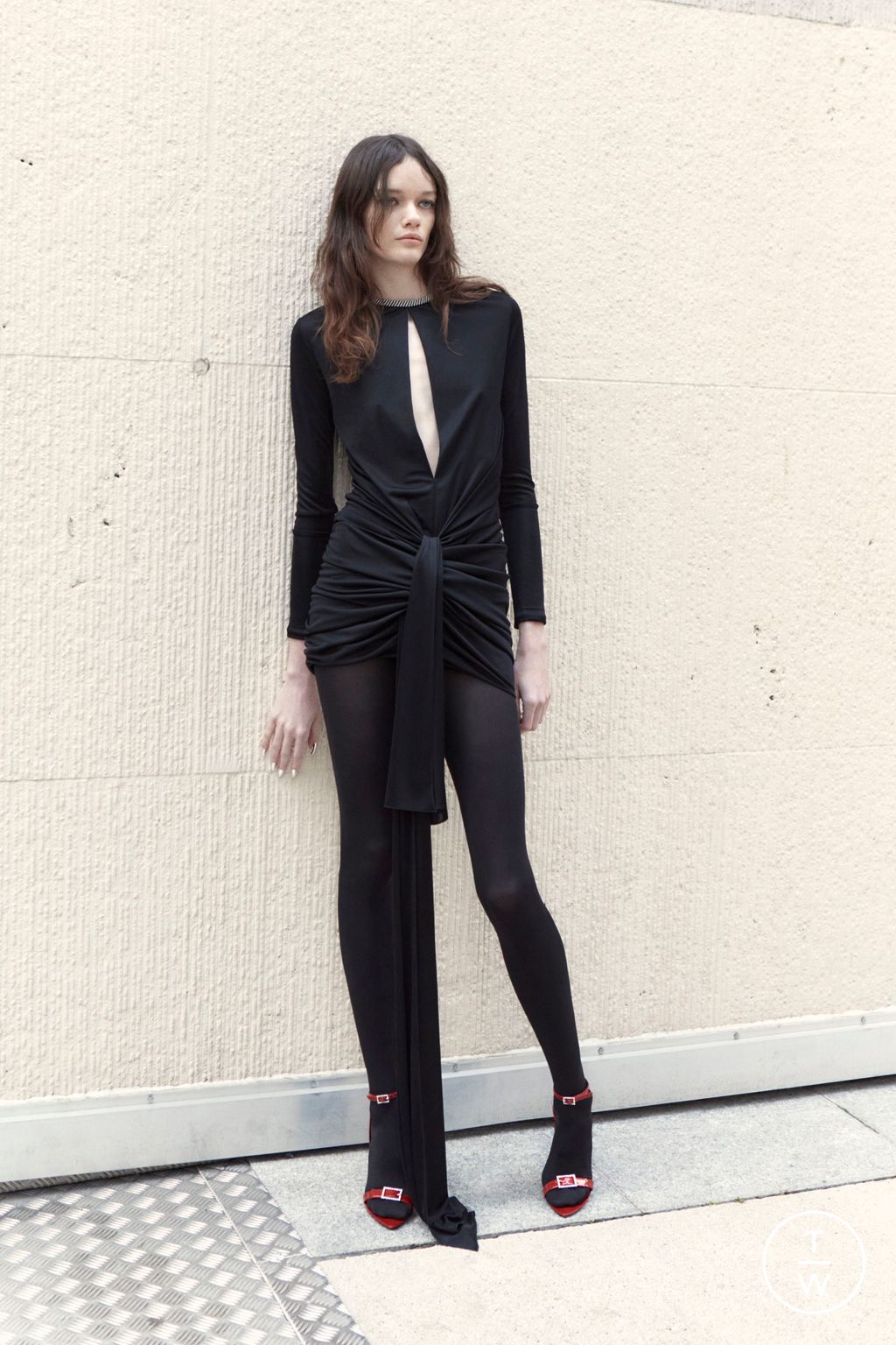 Fashion Week Paris Pre-Fall 2022 look 83 from the Saint Laurent collection 女装