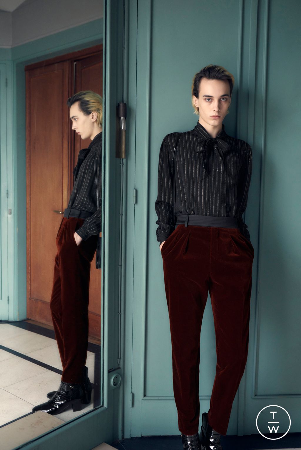 Fashion Week Paris Pre-Fall 2022 look 33 from the Saint Laurent collection menswear