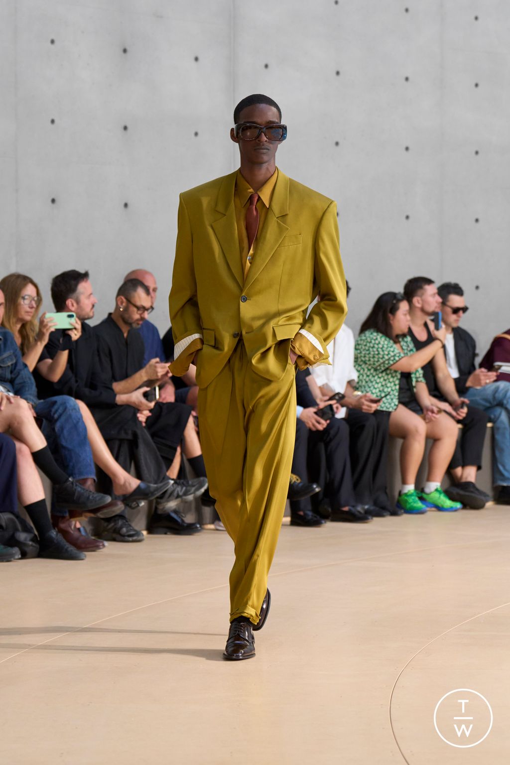 Fashion Week Paris Spring/Summer 2026 look 2 from the Saint Laurent collection menswear