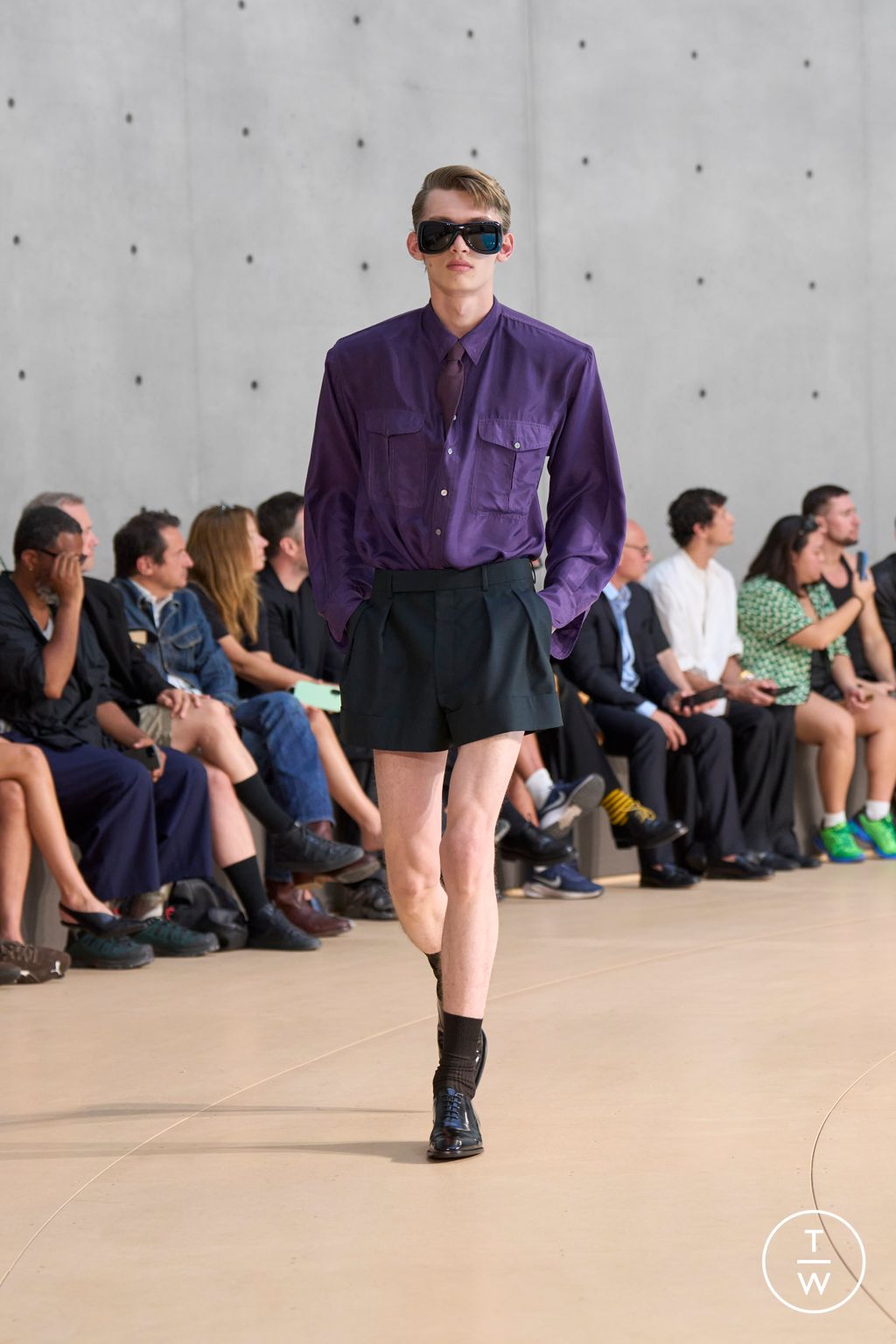 Fashion Week Paris Spring/Summer 2026 look 5 from the Saint Laurent collection menswear