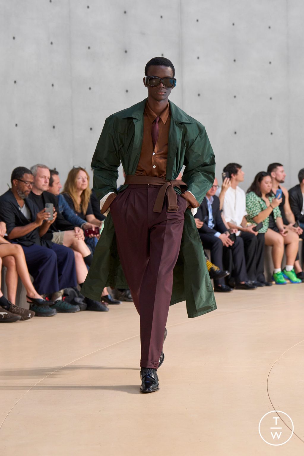 Fashion Week Paris Spring/Summer 2026 look 13 from the Saint Laurent collection menswear