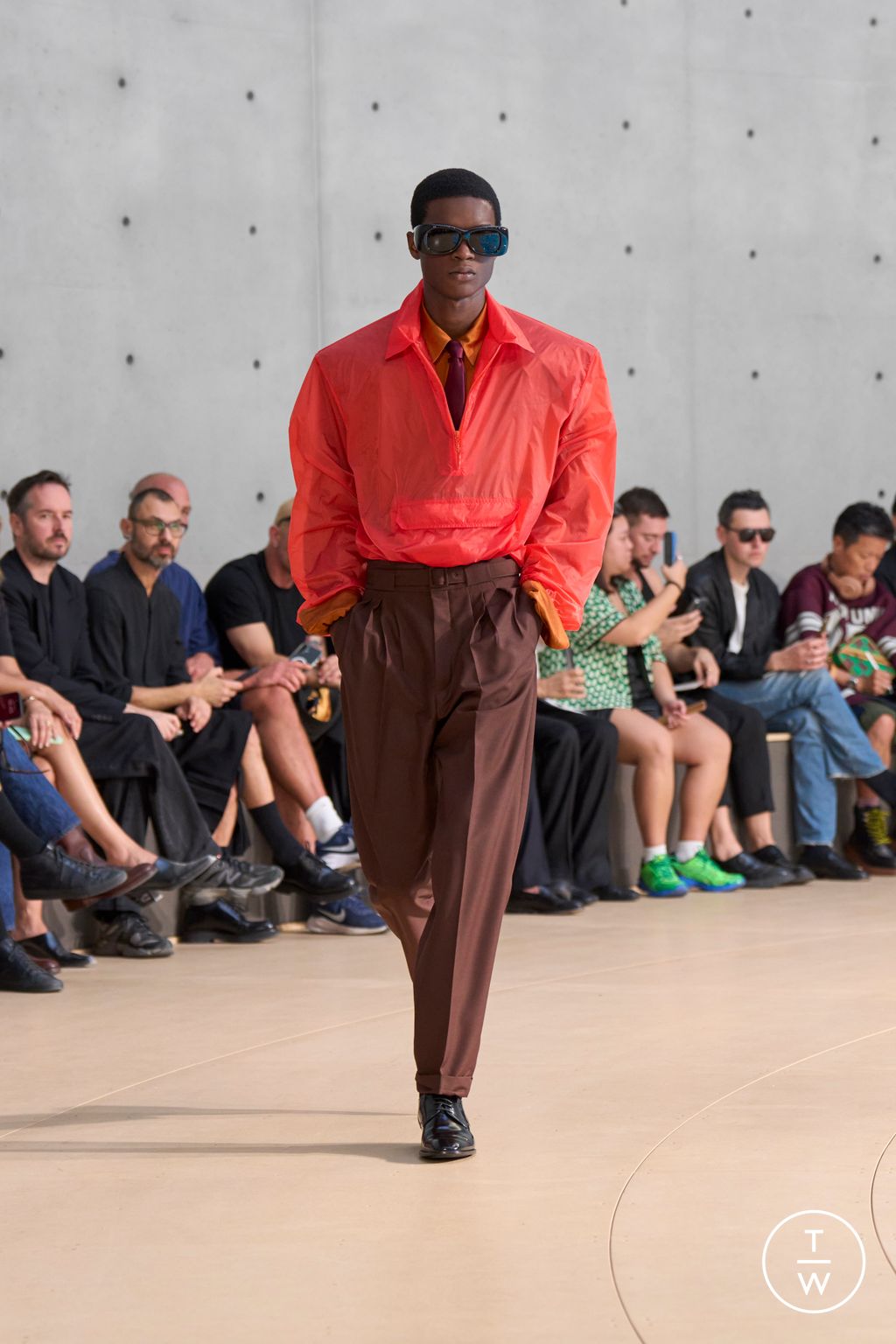 Fashion Week Paris Spring/Summer 2026 look 32 from the Saint Laurent collection menswear