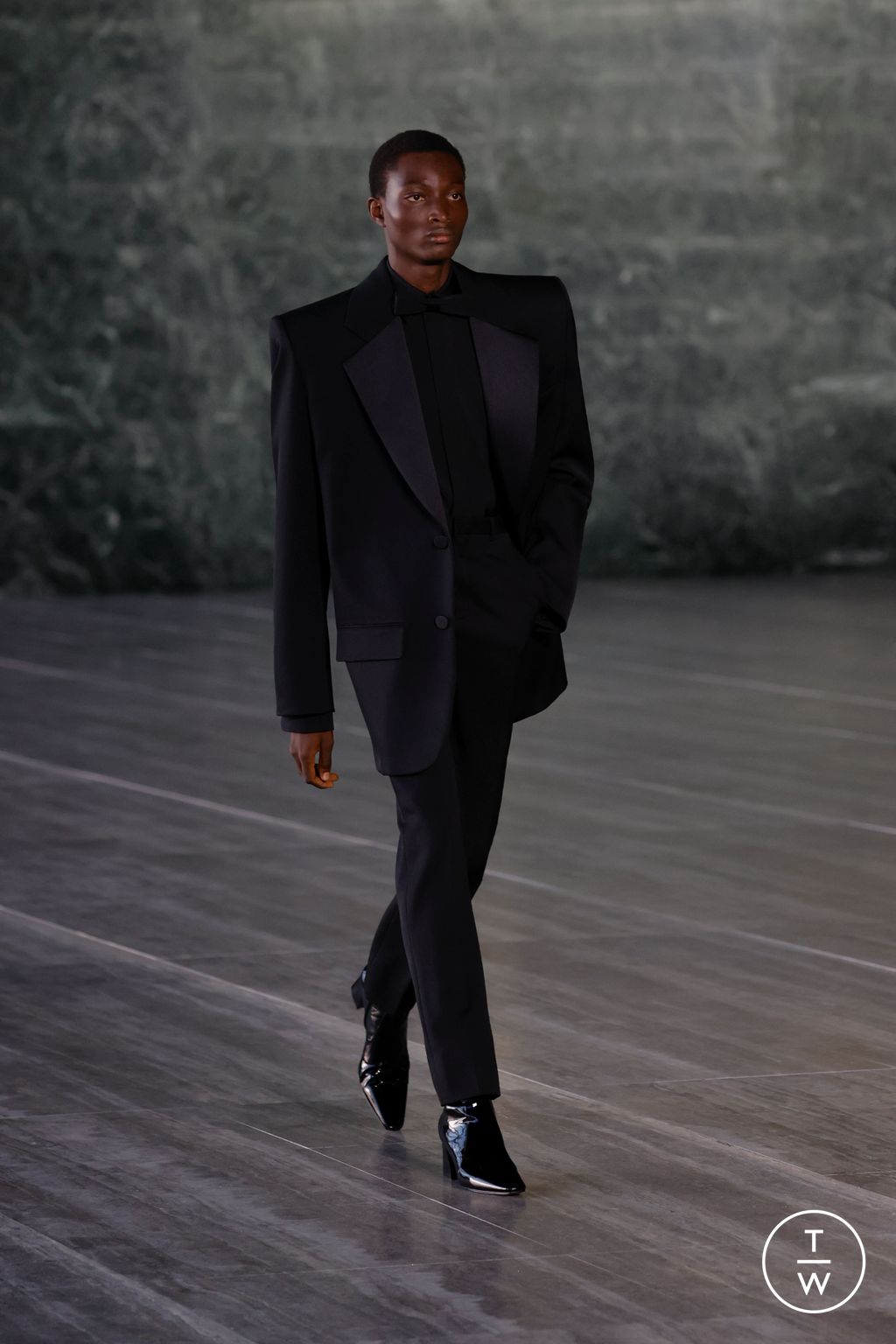 Fashion Week Paris Spring/Summer 2024 look 2 from the Saint Laurent collection menswear