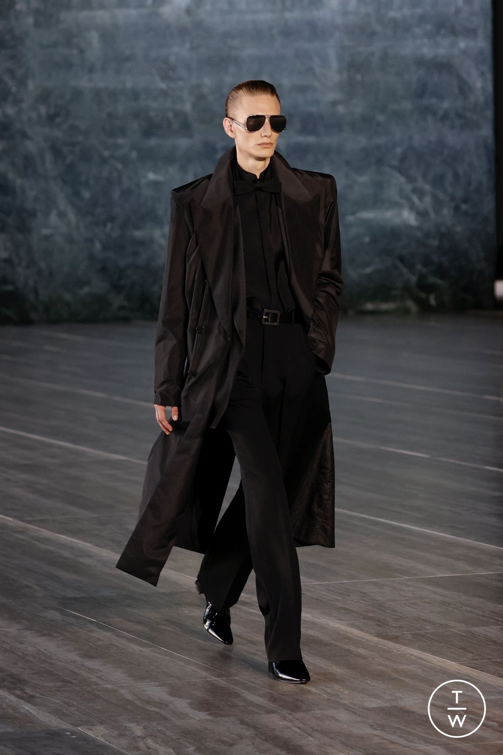 Fashion Week Paris Spring/Summer 2024 look 19 from the Saint Laurent collection menswear