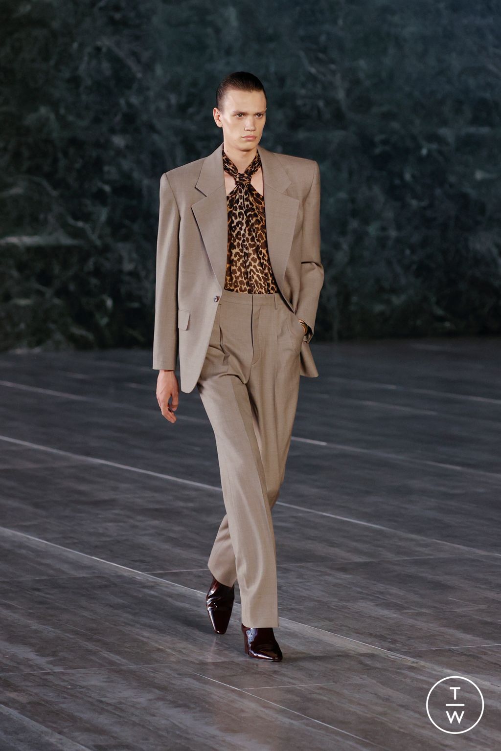 Fashion Week Paris Spring/Summer 2024 look 27 from the Saint Laurent collection menswear