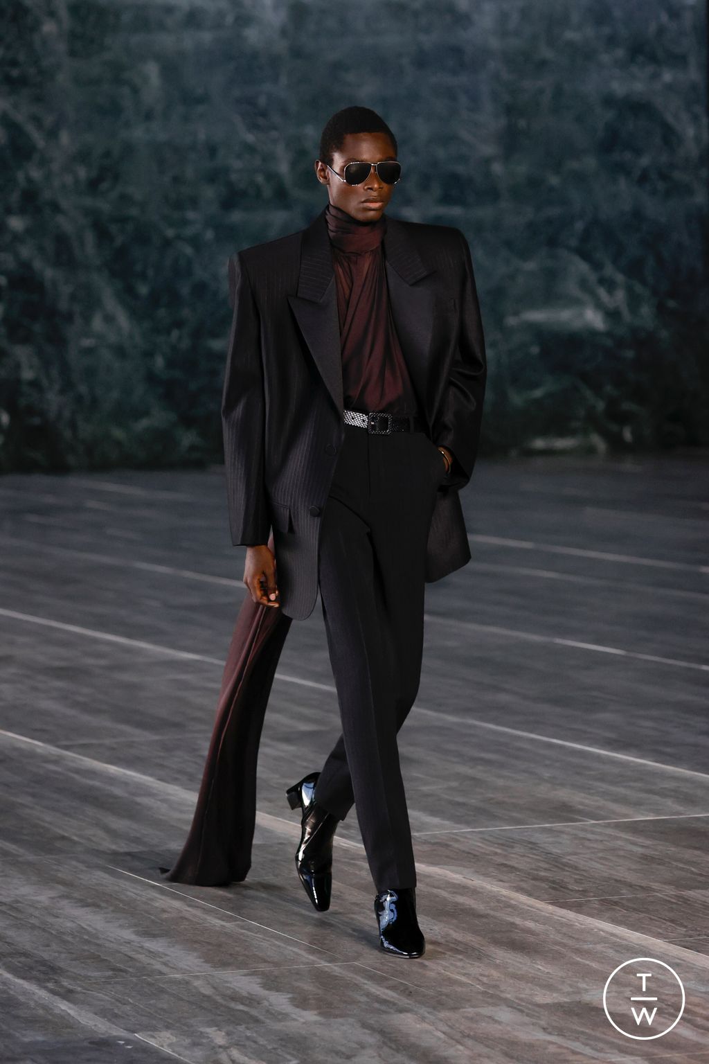 Fashion Week Paris Spring/Summer 2024 look 29 from the Saint Laurent collection menswear