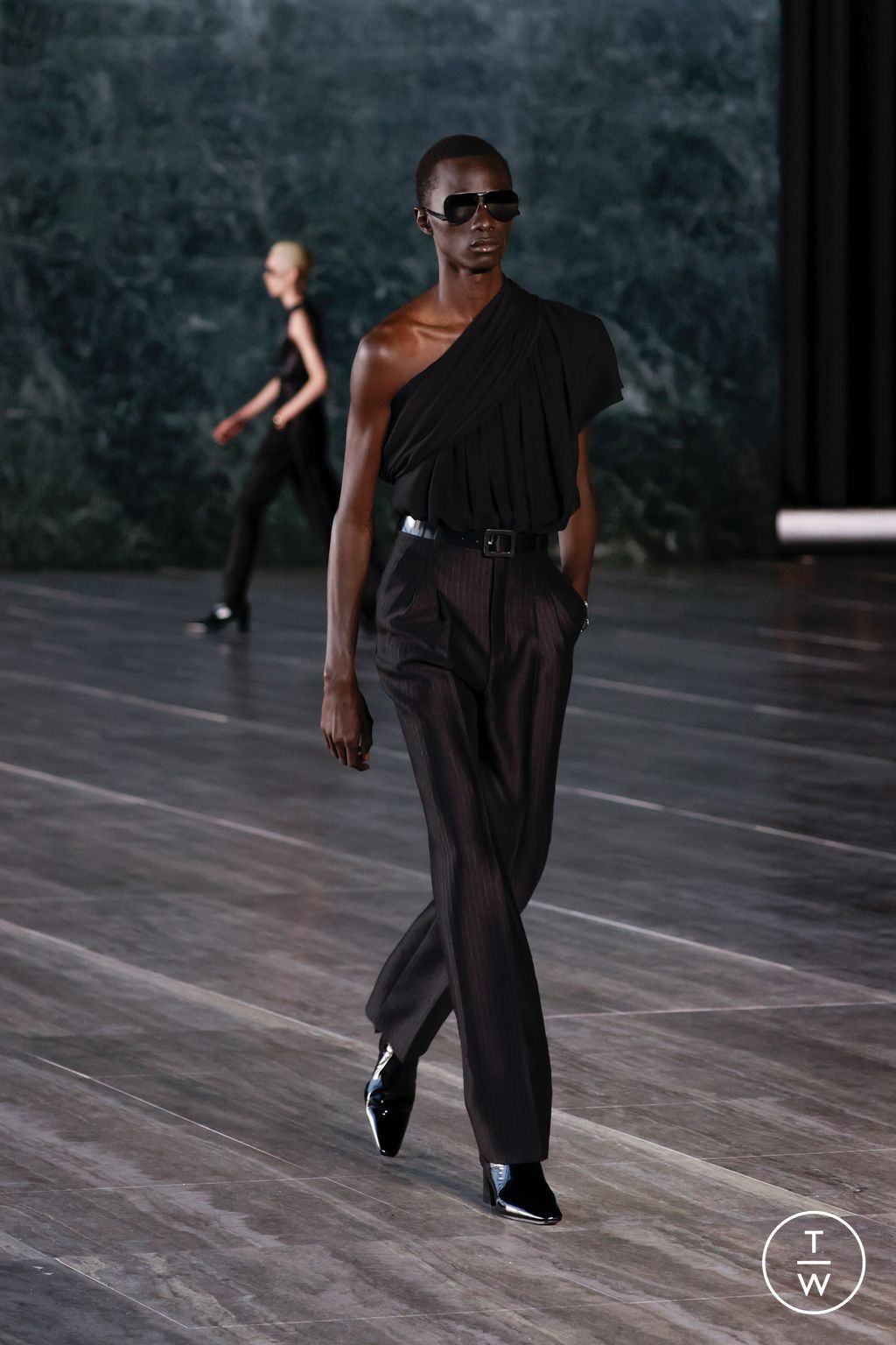 Fashion Week Paris Spring/Summer 2024 look 33 from the Saint Laurent collection menswear