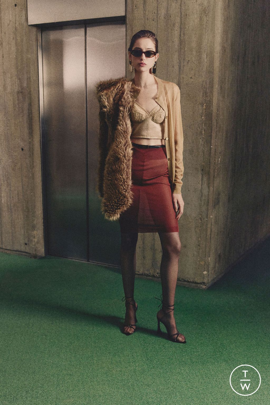 Fashion Week Paris Pre-Fall 2024 look 3 from the Saint Laurent collection womenswear