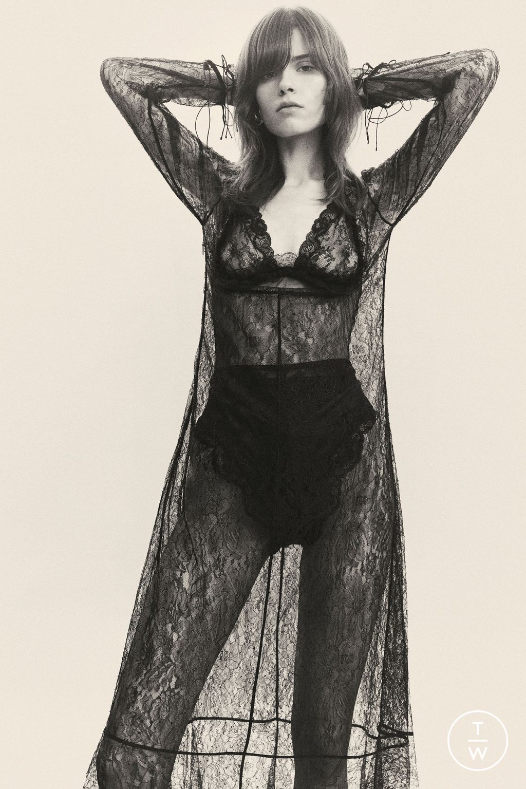 Fashion Week Paris Pre-Fall 2024 look 44 from the Saint Laurent collection 女装