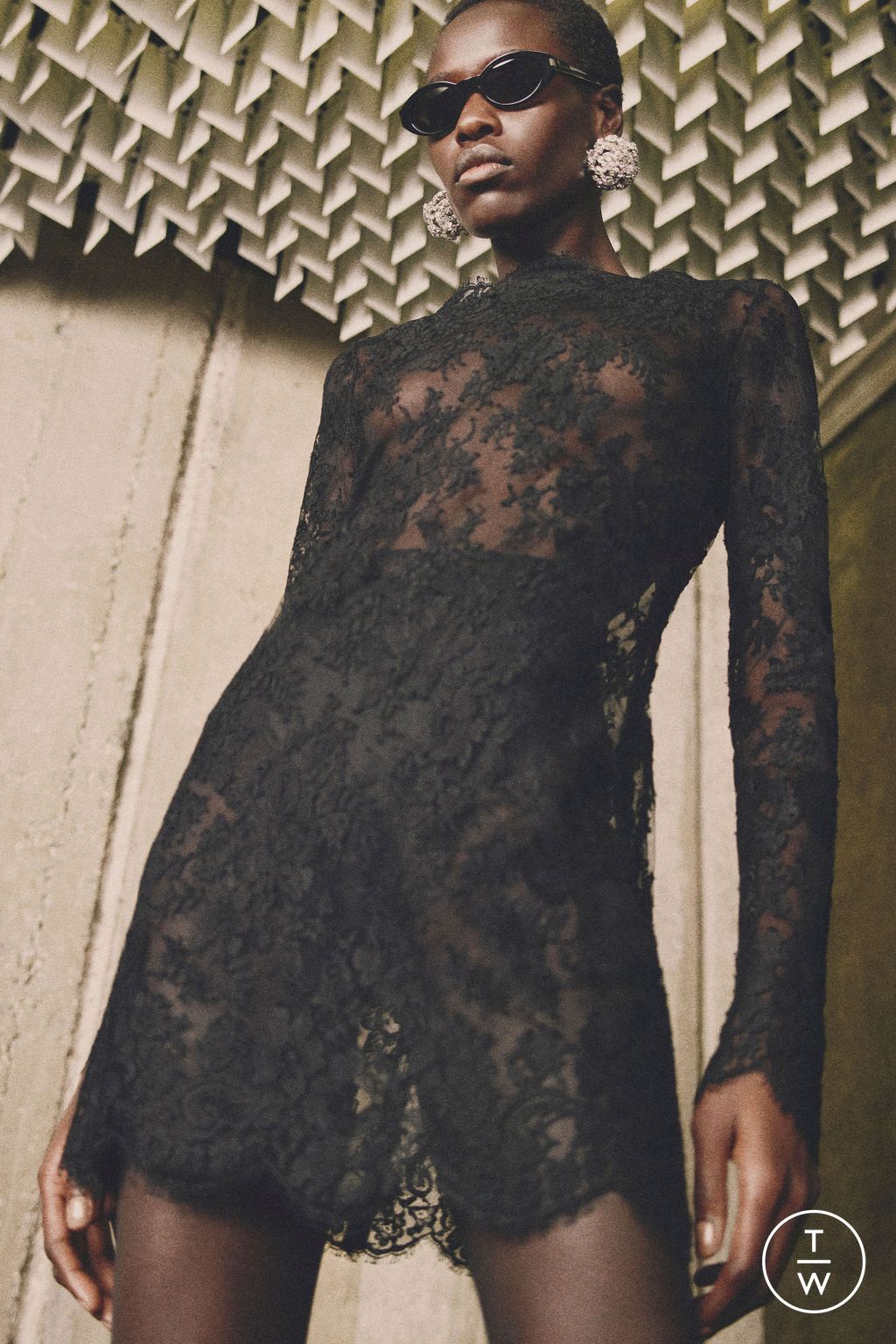 Fashion Week Paris Pre-Fall 2024 look 56 from the Saint Laurent collection womenswear