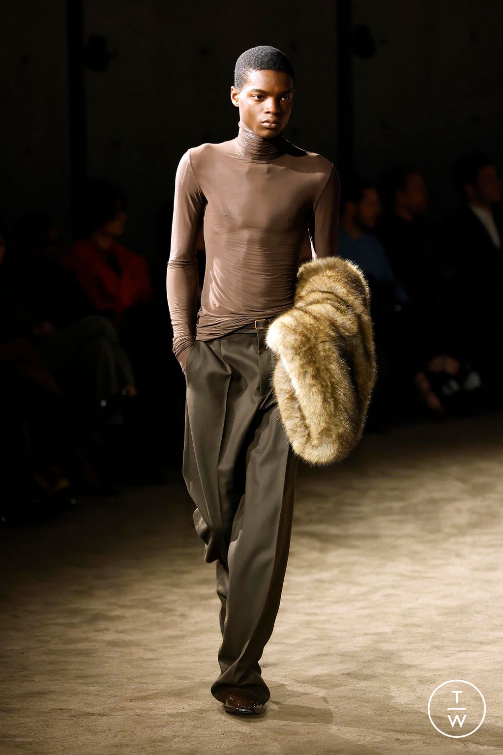 Fashion Week Paris Fall/Winter 2026 look 12 from the Saint Laurent collection menswear