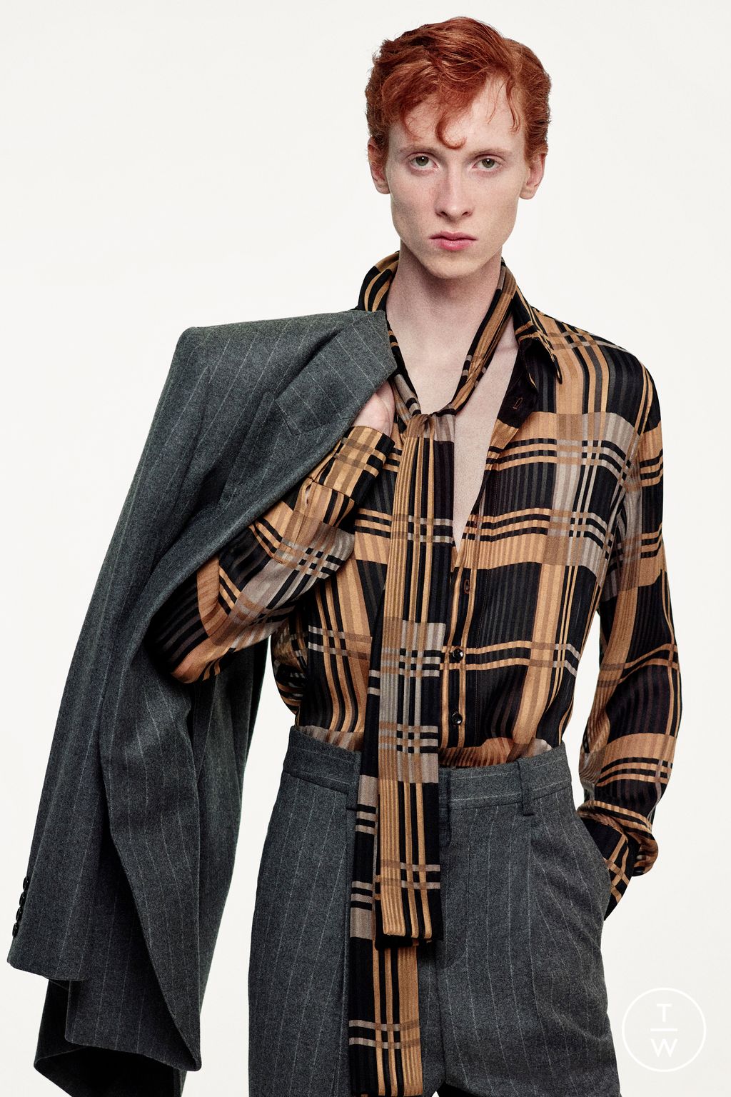 Fashion Week Paris Spring/Summer 2025 look 8 from the Saint Laurent collection menswear