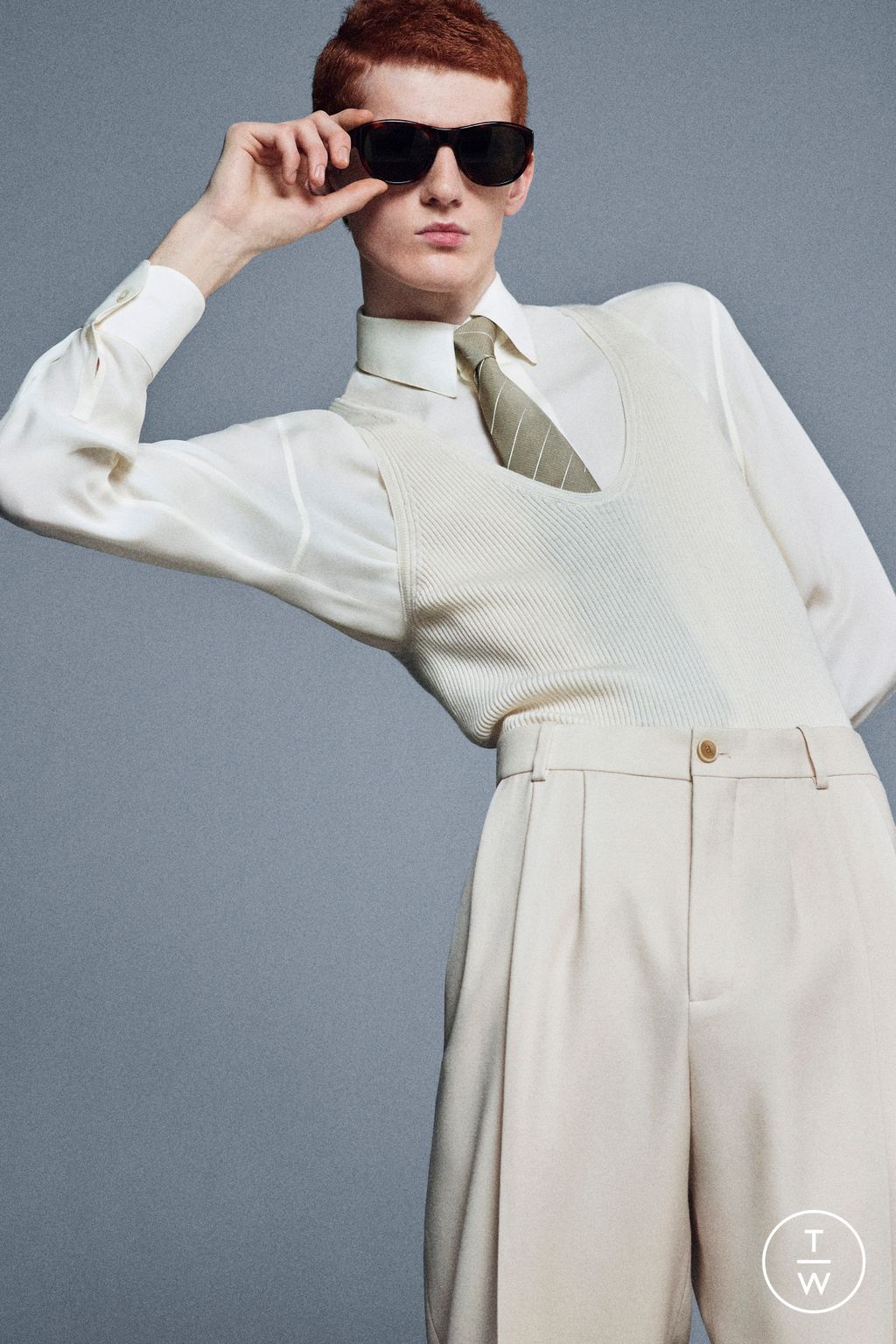 Fashion Week Paris Spring/Summer 2025 look 25 from the Saint Laurent collection menswear