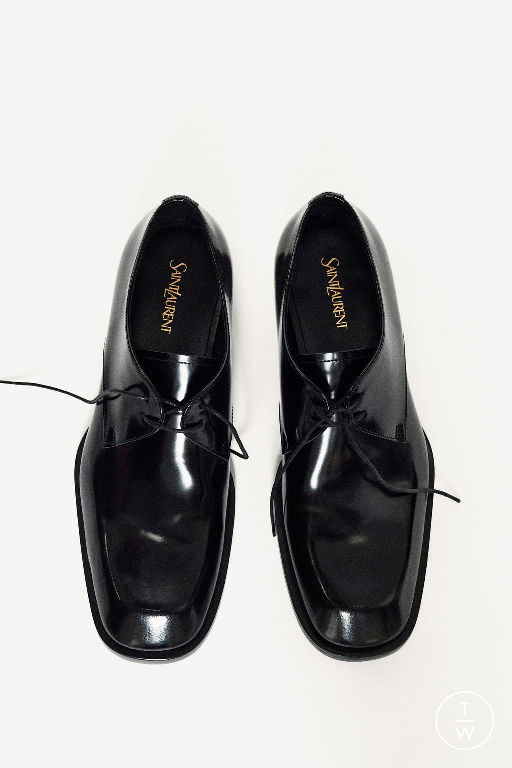 Fashion Week Paris Spring/Summer 2025 look 28 from the Saint Laurent collection menswear