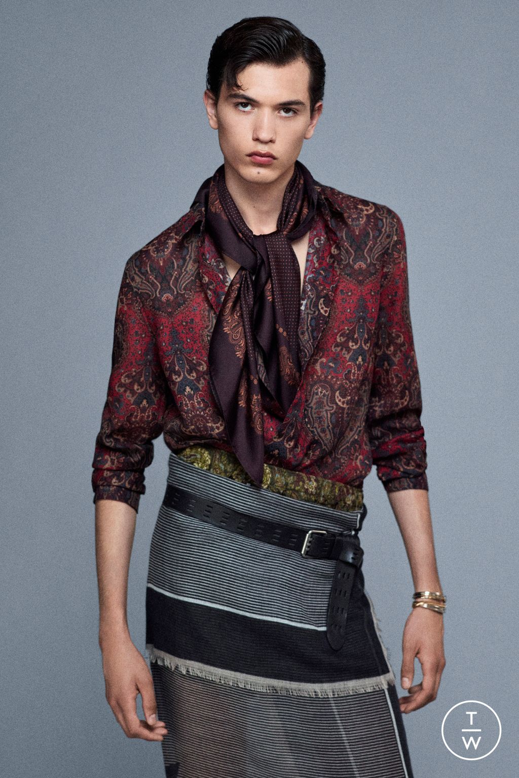 Fashion Week Paris Spring/Summer 2025 look 32 from the Saint Laurent collection menswear