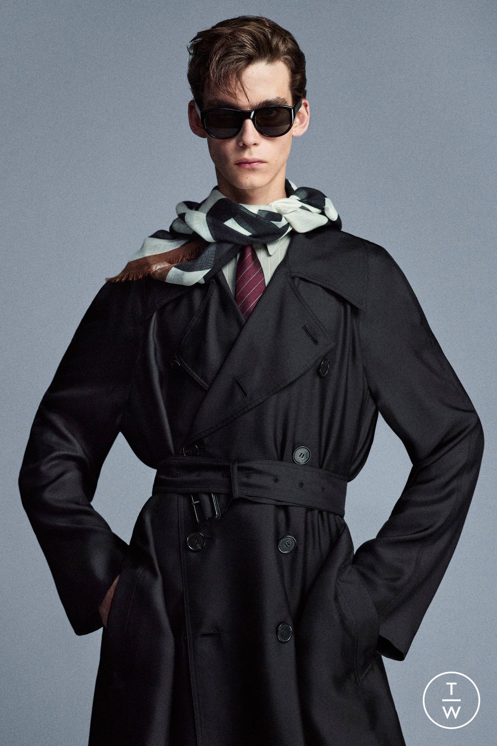 Fashion Week Paris Spring/Summer 2025 look 33 from the Saint Laurent collection menswear