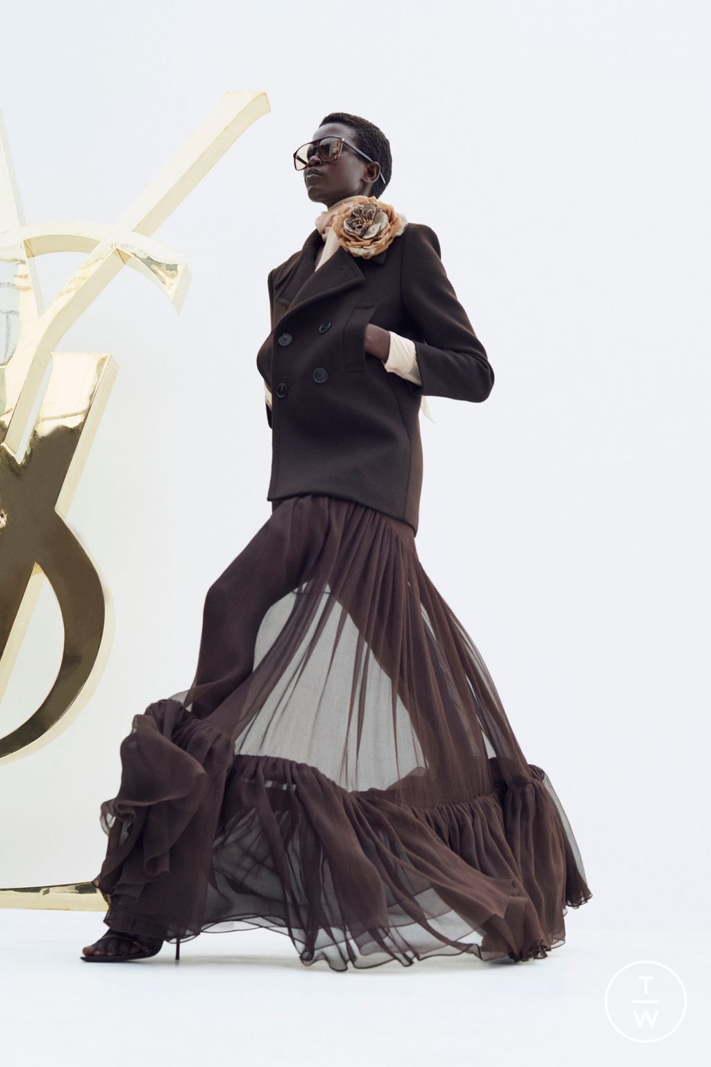 Fashion Week Paris Resort 2023 look 13 de la collection Saint Laurent womenswear