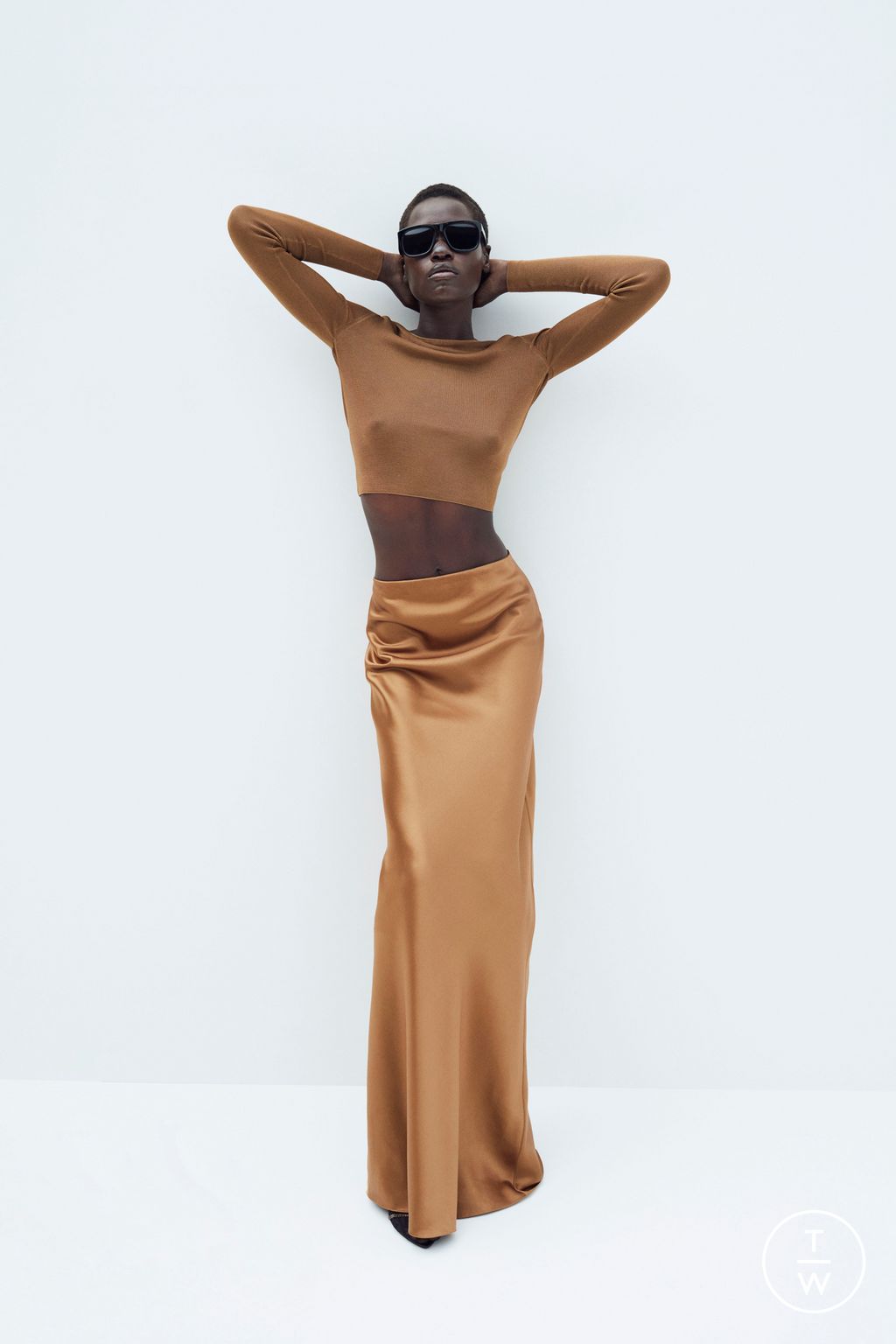 Fashion Week Paris Resort 2023 look 21 de la collection Saint Laurent womenswear