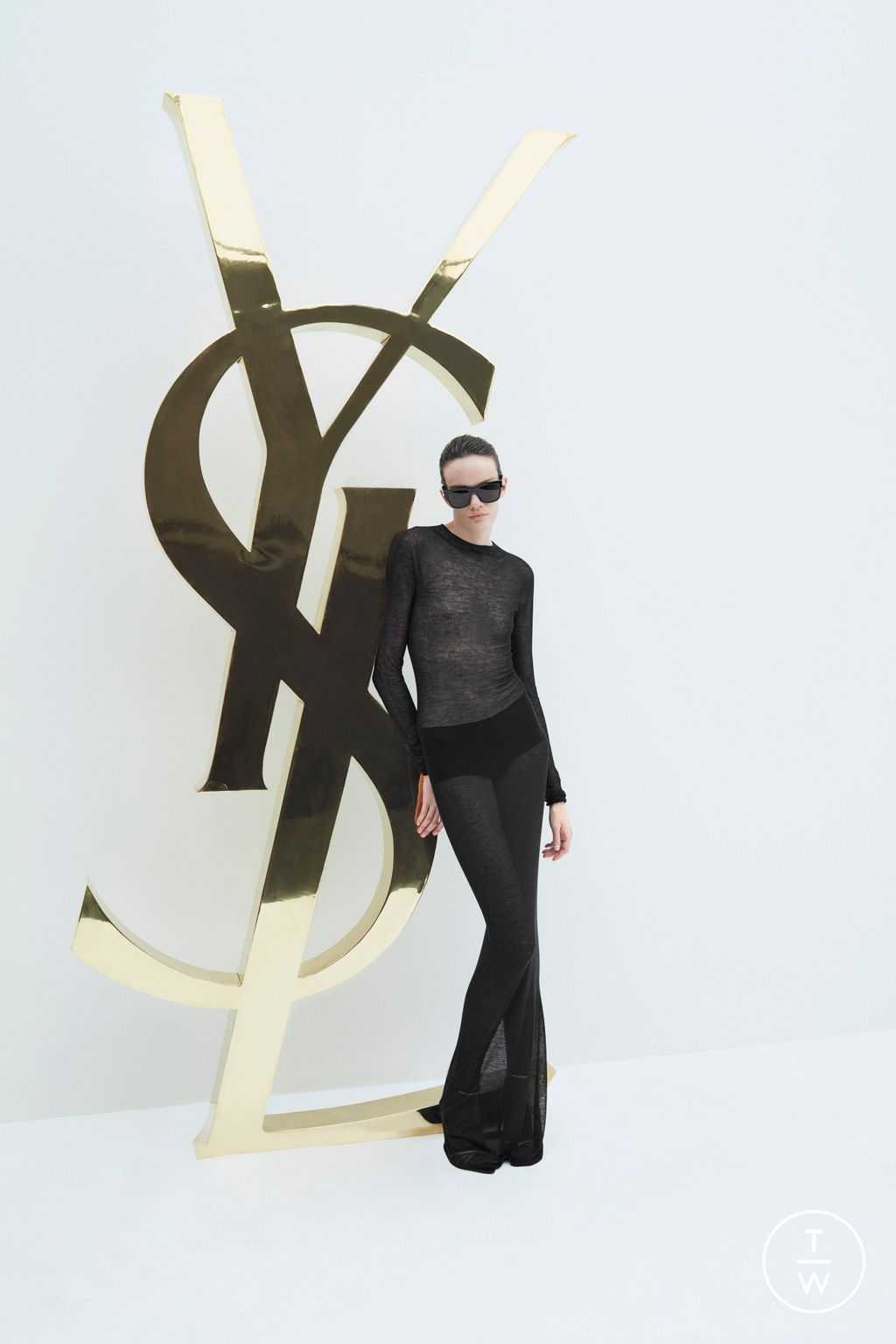 Fashion Week Paris Resort 2023 look 30 from the Saint Laurent collection womenswear
