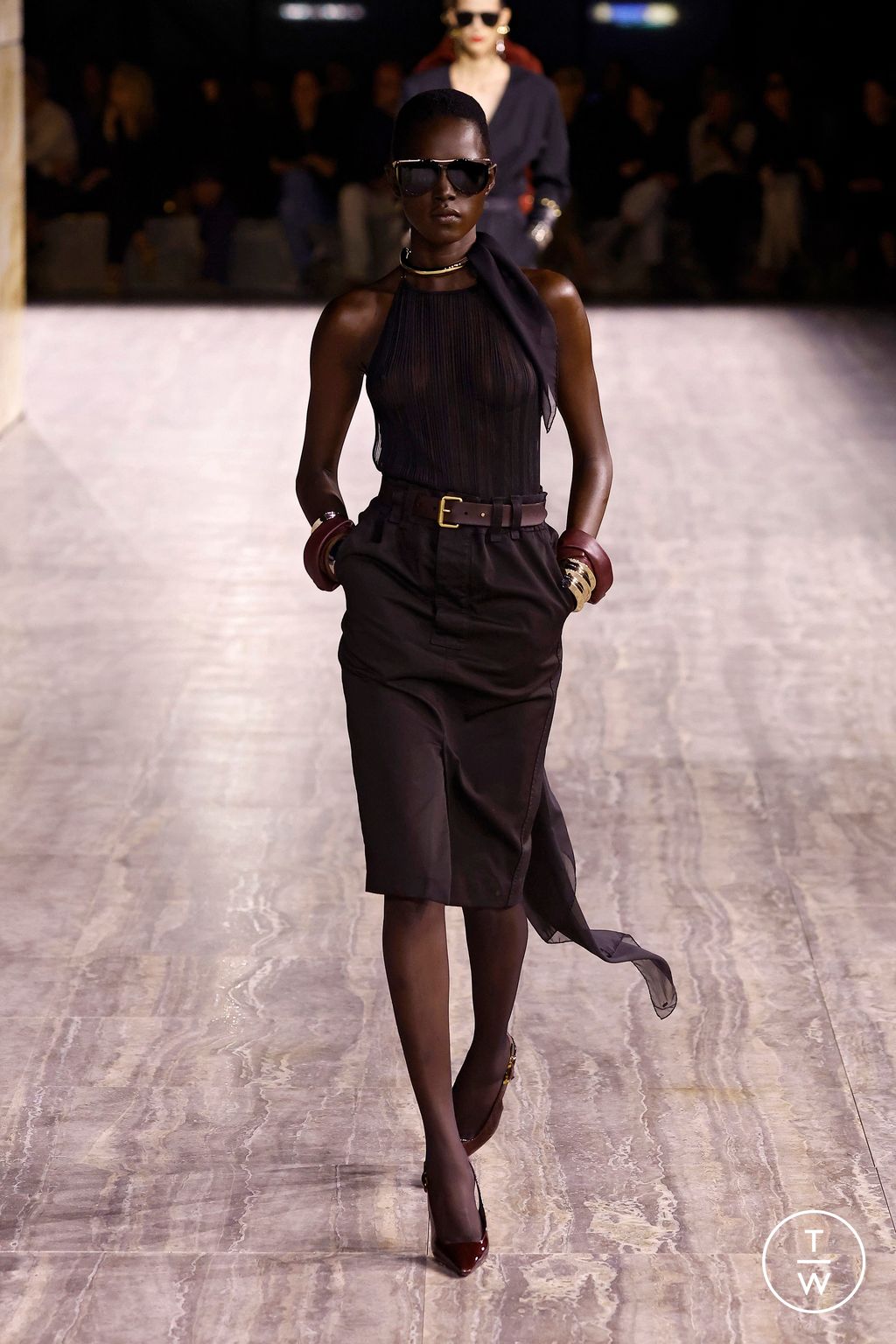Fashion Week Paris Spring/Summer 2024 look 37 de la collection Saint Laurent womenswear