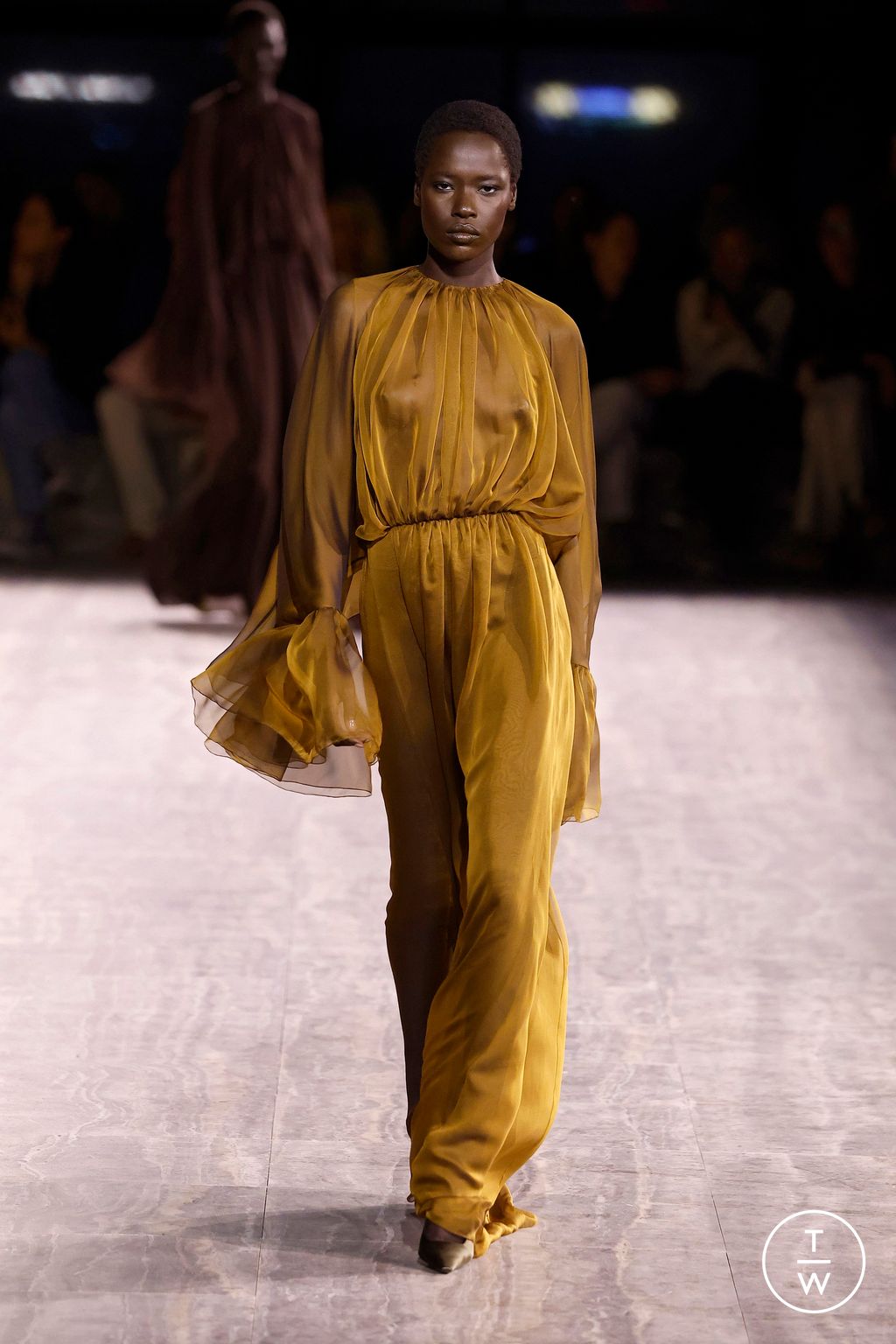 Fashion Week Paris Spring/Summer 2024 look 45 de la collection Saint Laurent womenswear