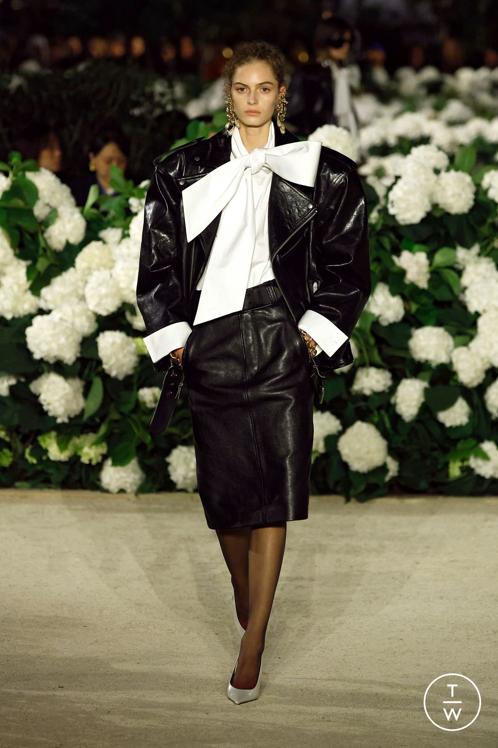 Fashion Week Paris Spring/Summer 2026 look 1 from the Saint Laurent collection womenswear