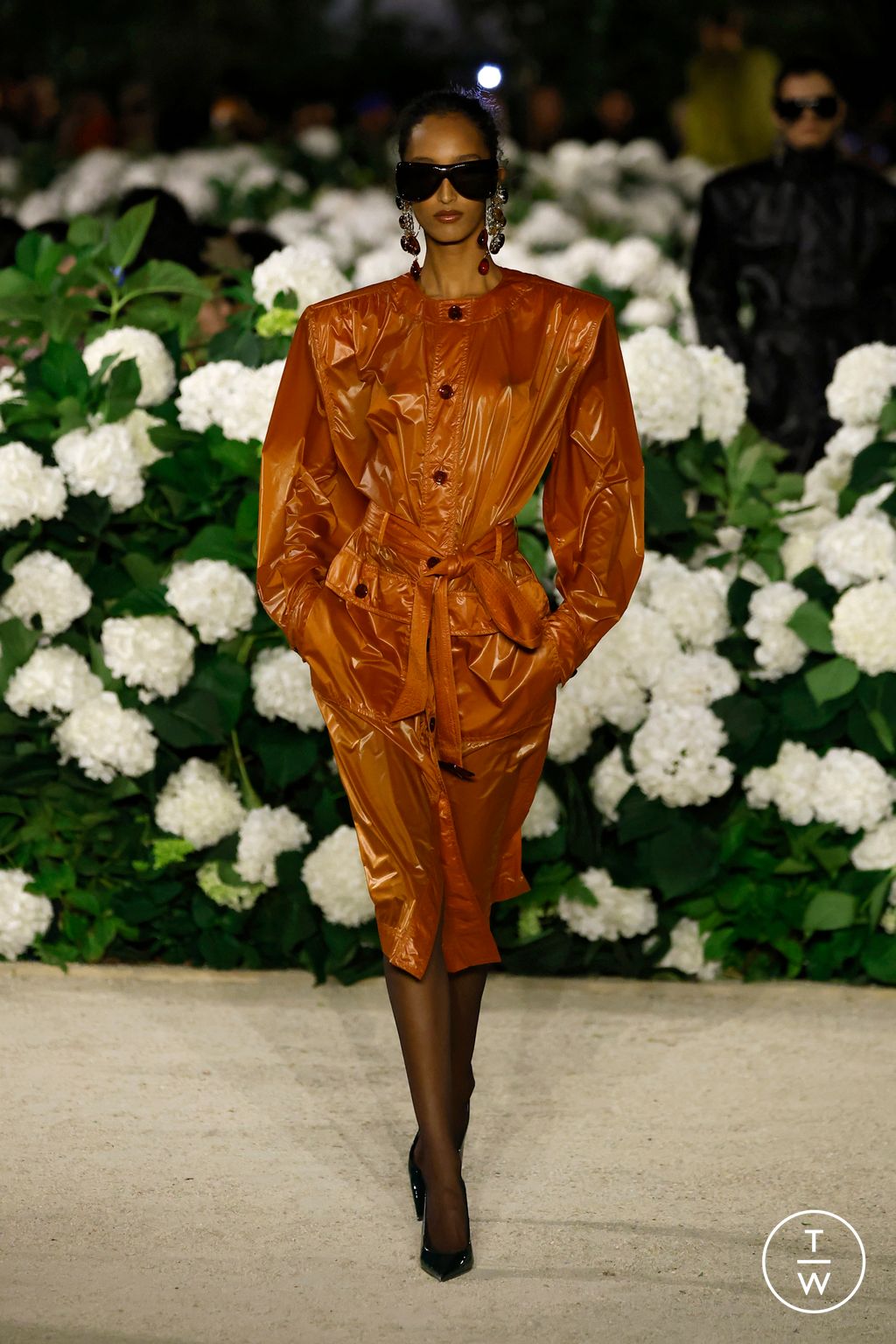 Fashion Week Paris Spring/Summer 2026 look 33 from the Saint Laurent collection womenswear