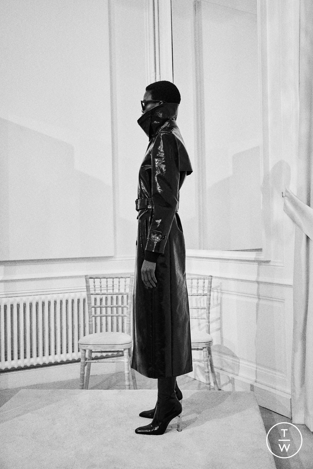 Fashion Week Paris Pre-Fall 2023 look 45 from the Saint Laurent collection womenswear