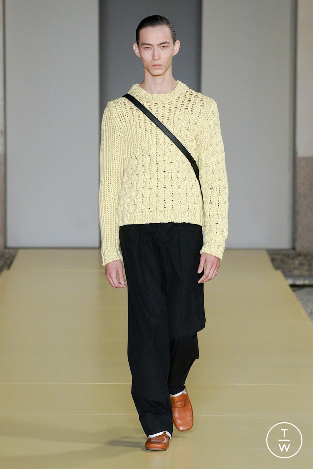 Fashion Week Milan Spring/Summer 2021 look 18 de la collection Ferragamo womenswear