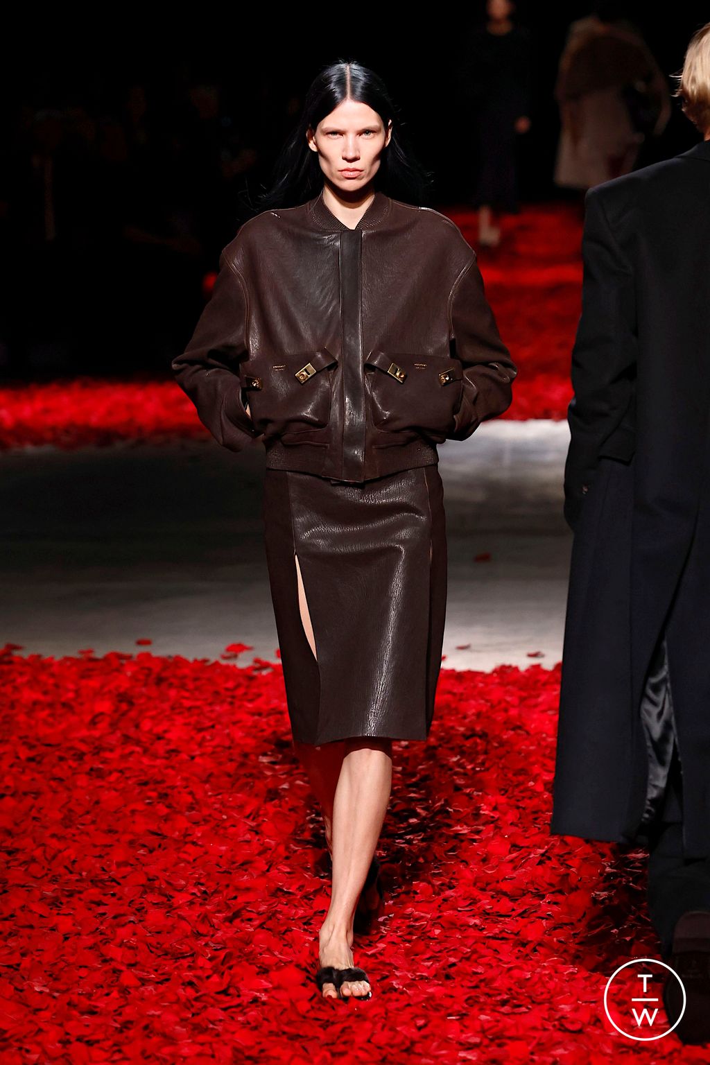 Fashion Week Milan Fall/Winter 2025 look 17 de la collection Ferragamo womenswear