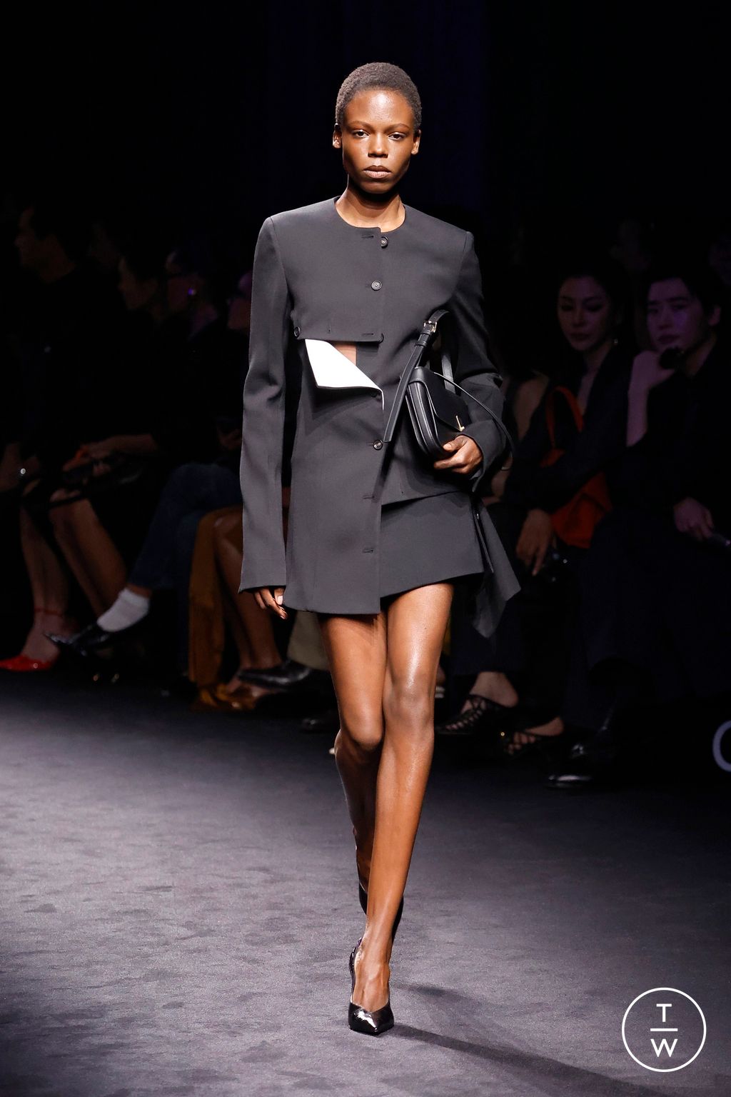 Fashion Week Milan Fall/Winter 2026 look 26 from the Ferragamo collection 女装
