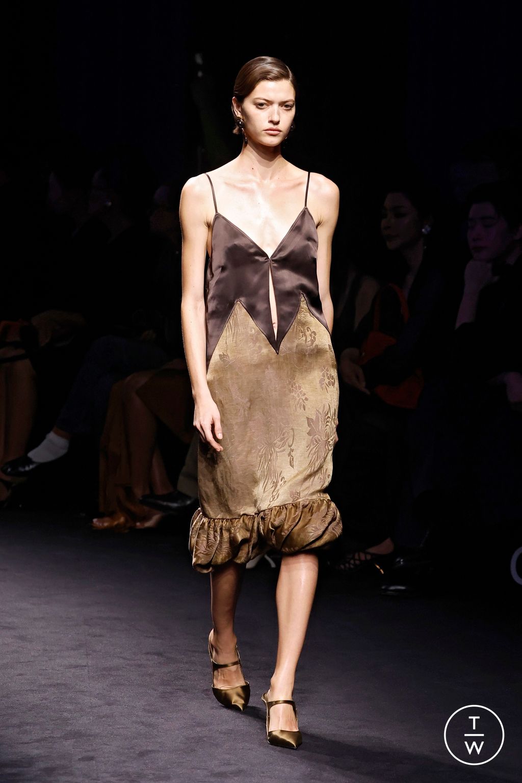 Fashion Week Milan Fall/Winter 2026 look 50 de la collection Ferragamo womenswear