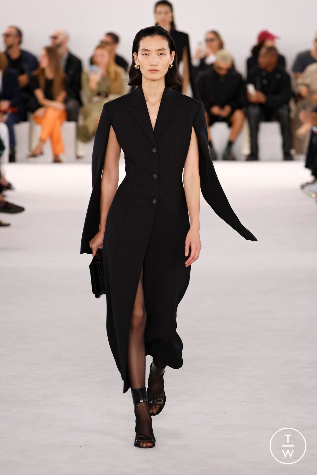 Fashion Week Milan Spring/Summer 2024 look 1 from the Ferragamo collection womenswear