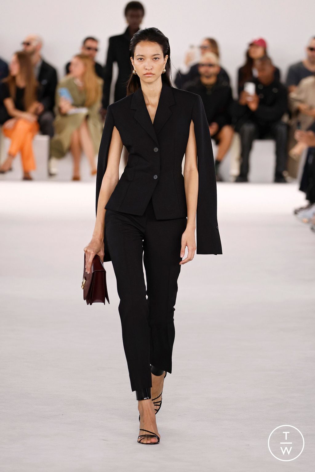 Fashion Week Milan Spring/Summer 2024 look 2 from the Ferragamo collection womenswear