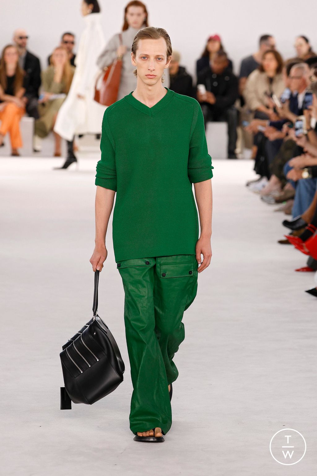 Fashion Week Milan Spring/Summer 2024 look 11 from the Ferragamo collection 女装
