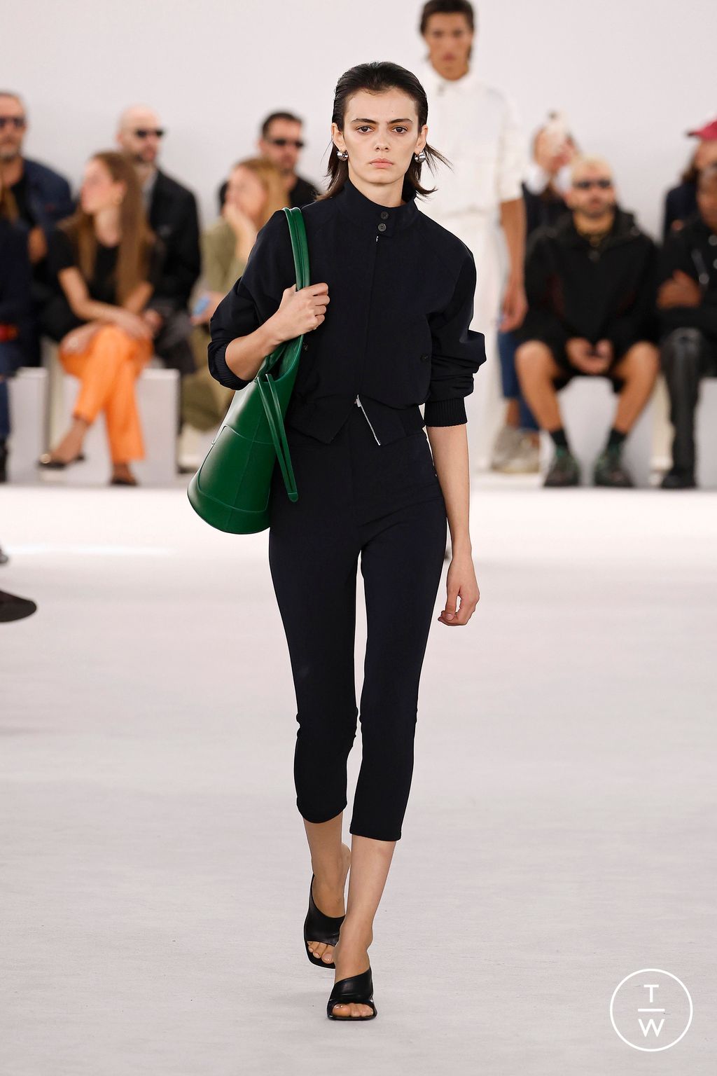 Fashion Week Milan Spring/Summer 2024 look 15 de la collection Ferragamo womenswear