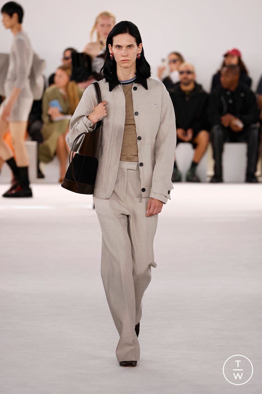 Fashion Week Milan Spring/Summer 2024 look 30 from the Ferragamo collection 女装