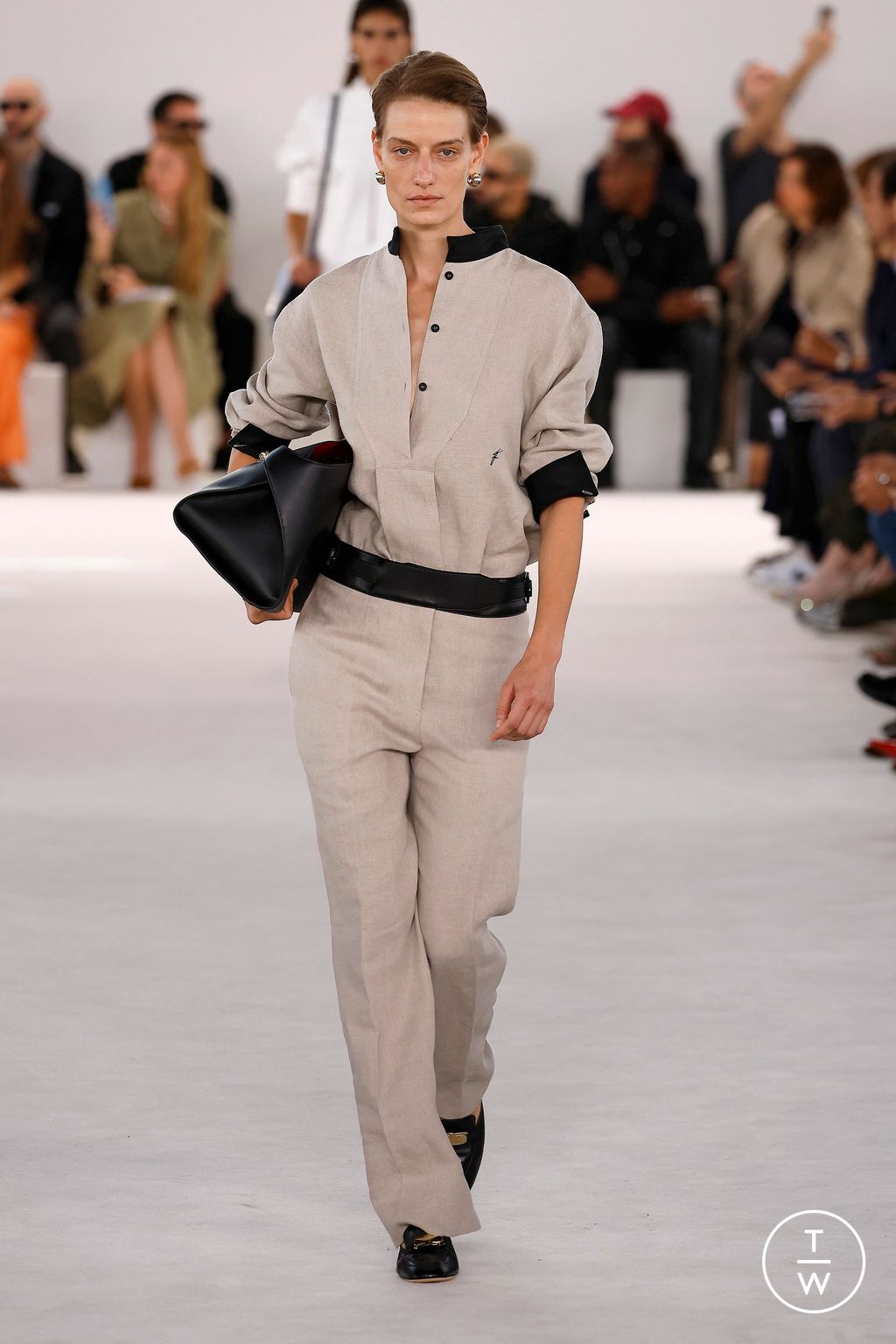 Fashion Week Milan Spring/Summer 2024 look 38 from the Ferragamo collection womenswear