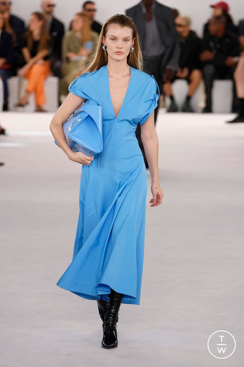 Fashion Week Milan Spring/Summer 2024 look 47 from the Ferragamo collection 女装