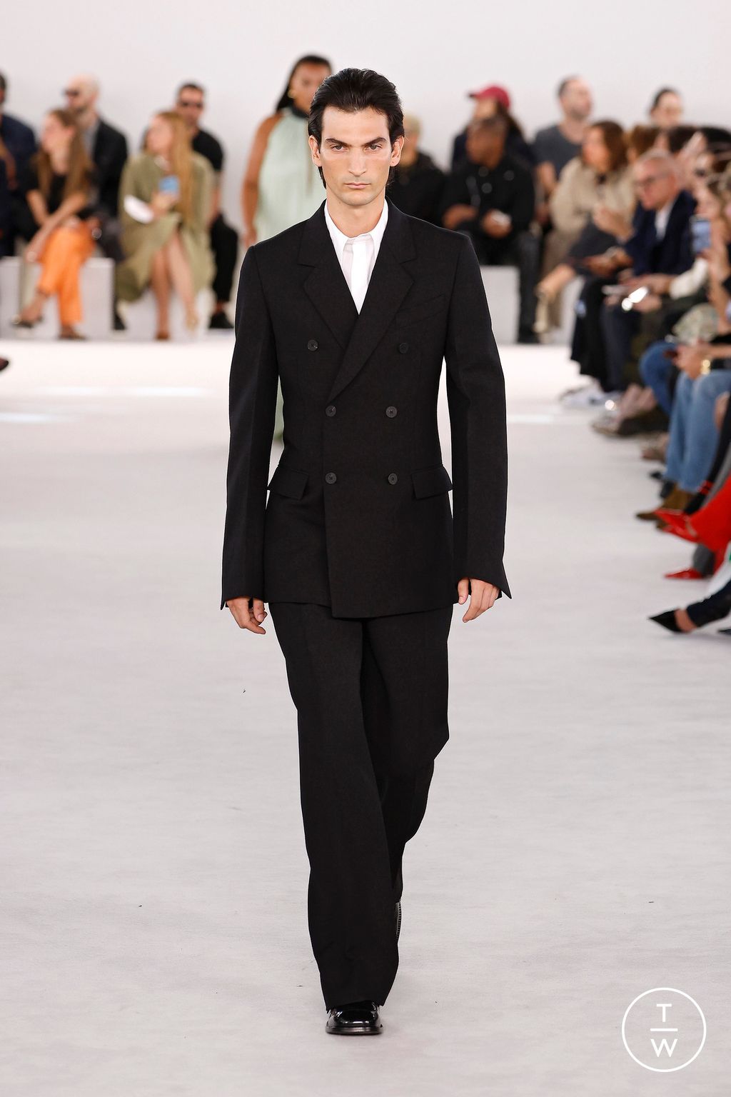 Fashion Week Milan Spring/Summer 2024 look 59 from the Ferragamo collection 女装