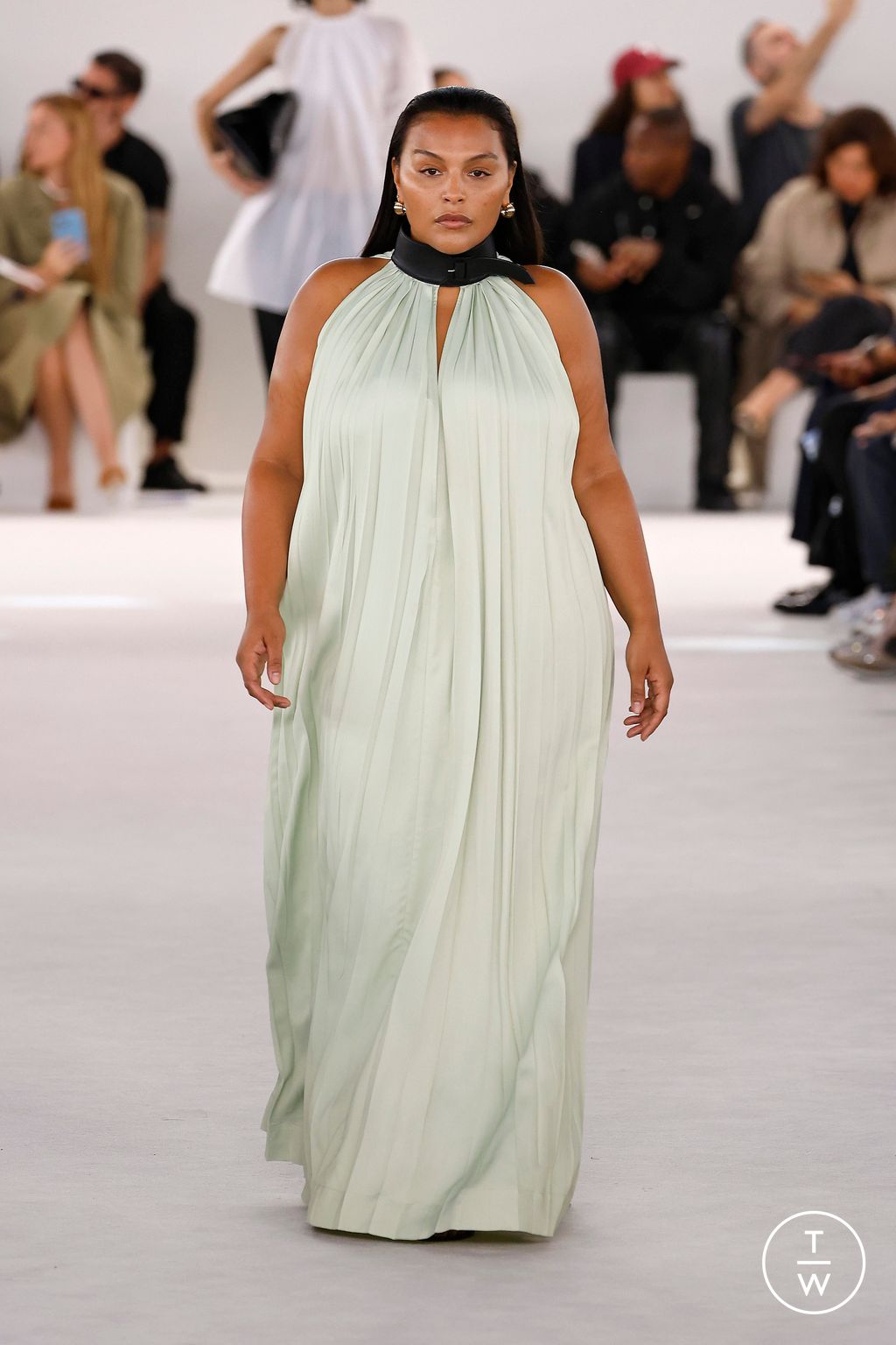 Fashion Week Milan Spring/Summer 2024 look 60 de la collection Ferragamo womenswear