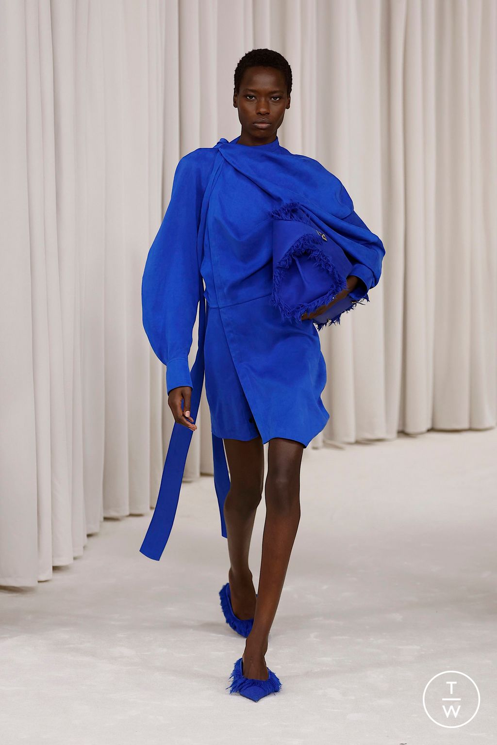 Fashion Week Milan Spring/Summer 2025 look 48 from the Ferragamo collection womenswear