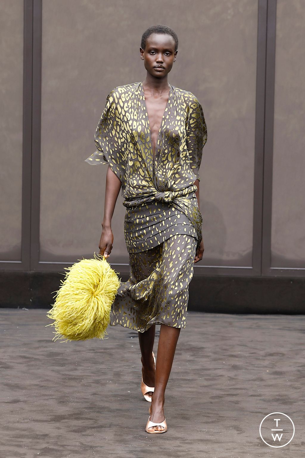 Fashion Week Milan Spring/Summer 2026 look 18 from the Ferragamo collection womenswear