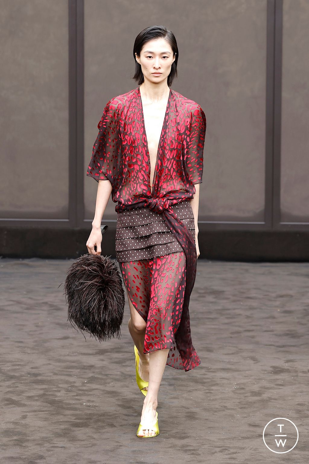 Fashion Week Milan Spring/Summer 2026 look 20 from the Ferragamo collection womenswear