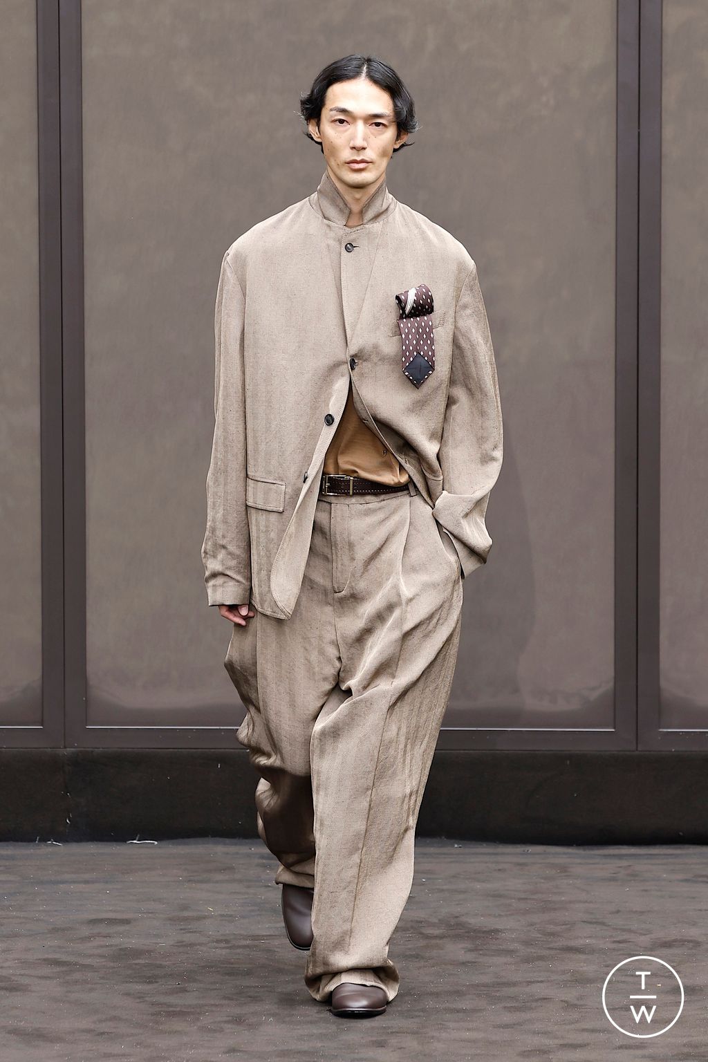 Fashion Week Milan Spring/Summer 2026 look 24 from the Ferragamo collection womenswear