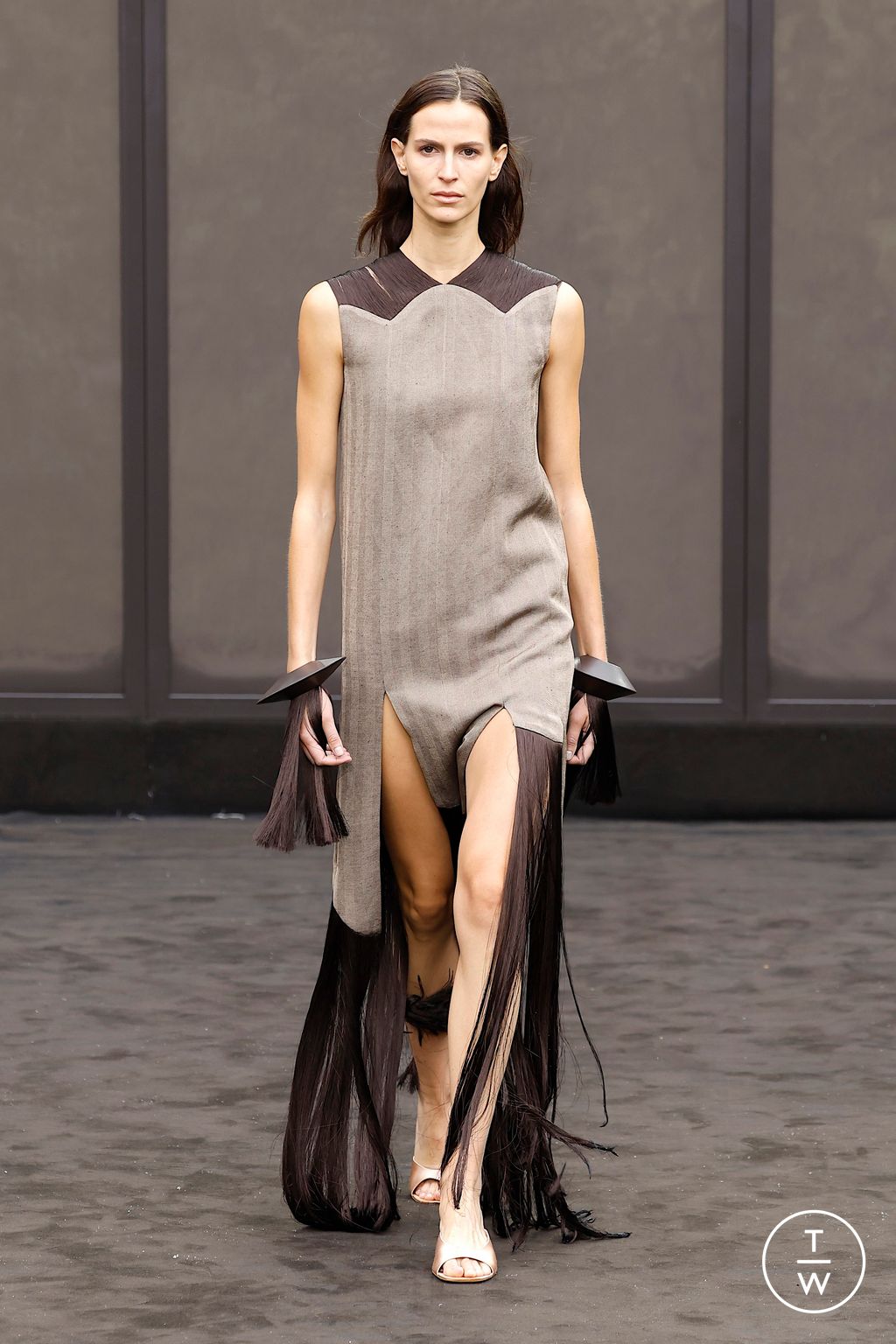 Fashion Week Milan Spring/Summer 2026 look 32 from the Ferragamo collection womenswear