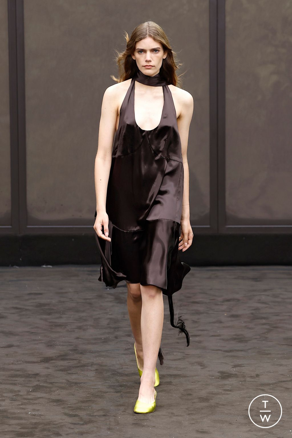 Fashion Week Milan Spring/Summer 2026 look 36 from the Ferragamo collection womenswear