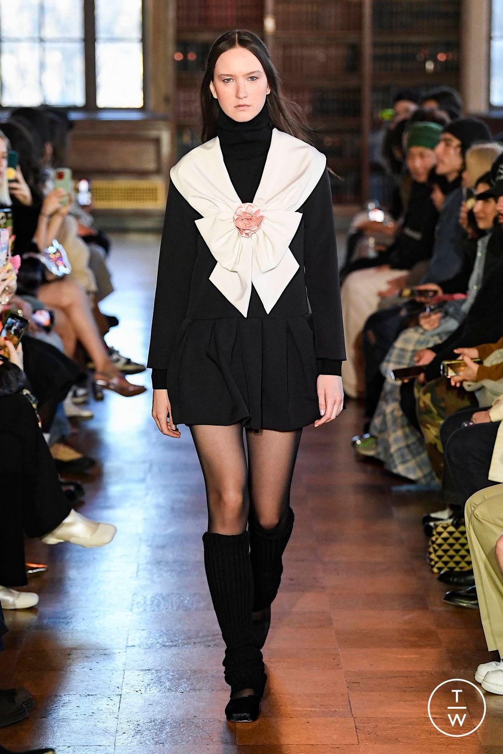 Fashion Week New York Fall/Winter 2023 look 16 from the Sandy Liang collection womenswear