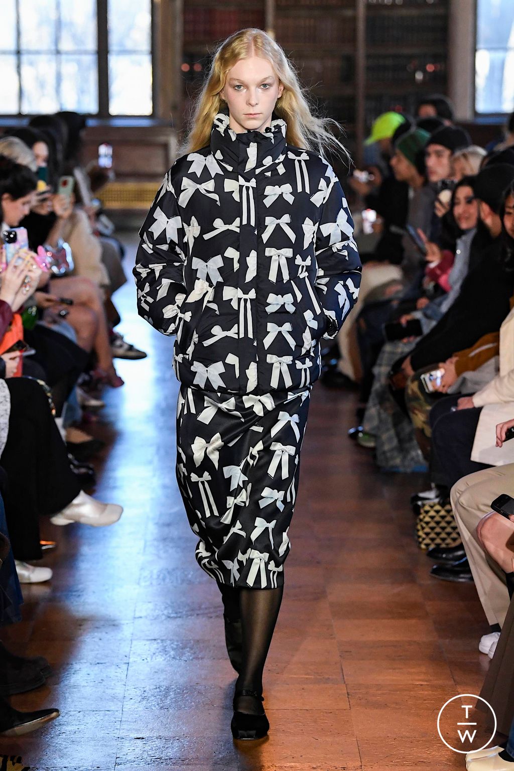 Fashion Week New York Fall/Winter 2023 look 26 from the Sandy Liang collection womenswear